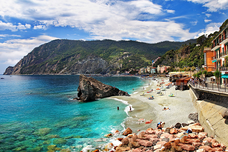 Monterosso - Italian Traditions